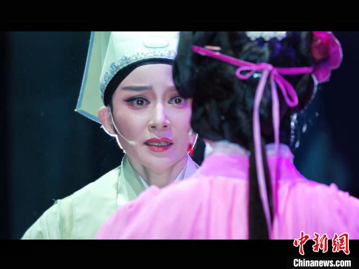 著名劇作家鄭懷興遺作《煙波迷月》于福州上演